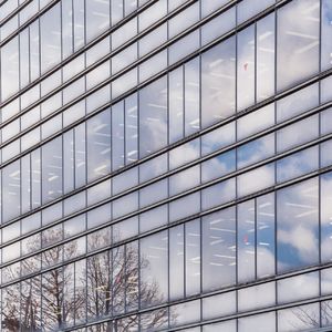 春フィルム工房では防犯対策に適した高品質なフィルムもご用意いたします