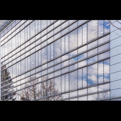 春フィルム工房では防犯対策に適した高品質なフィルムもご用意いたします